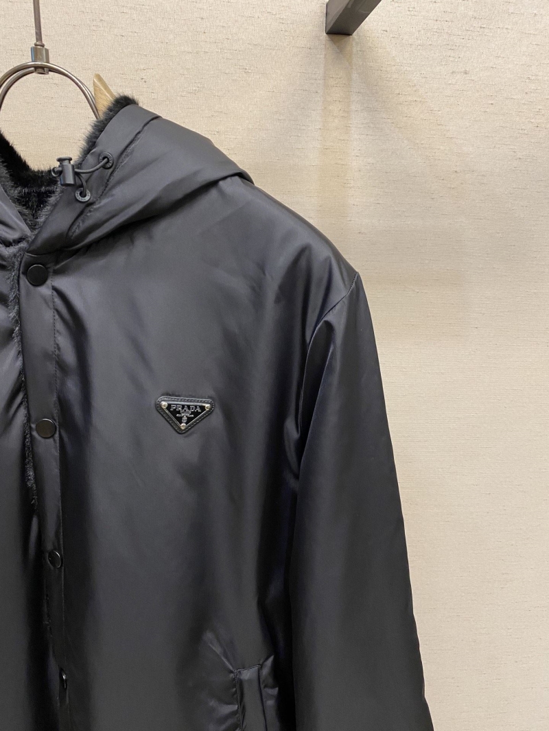 Pra*a outwear